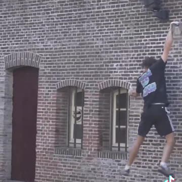 A GOOD DAY FOR PARKOUR