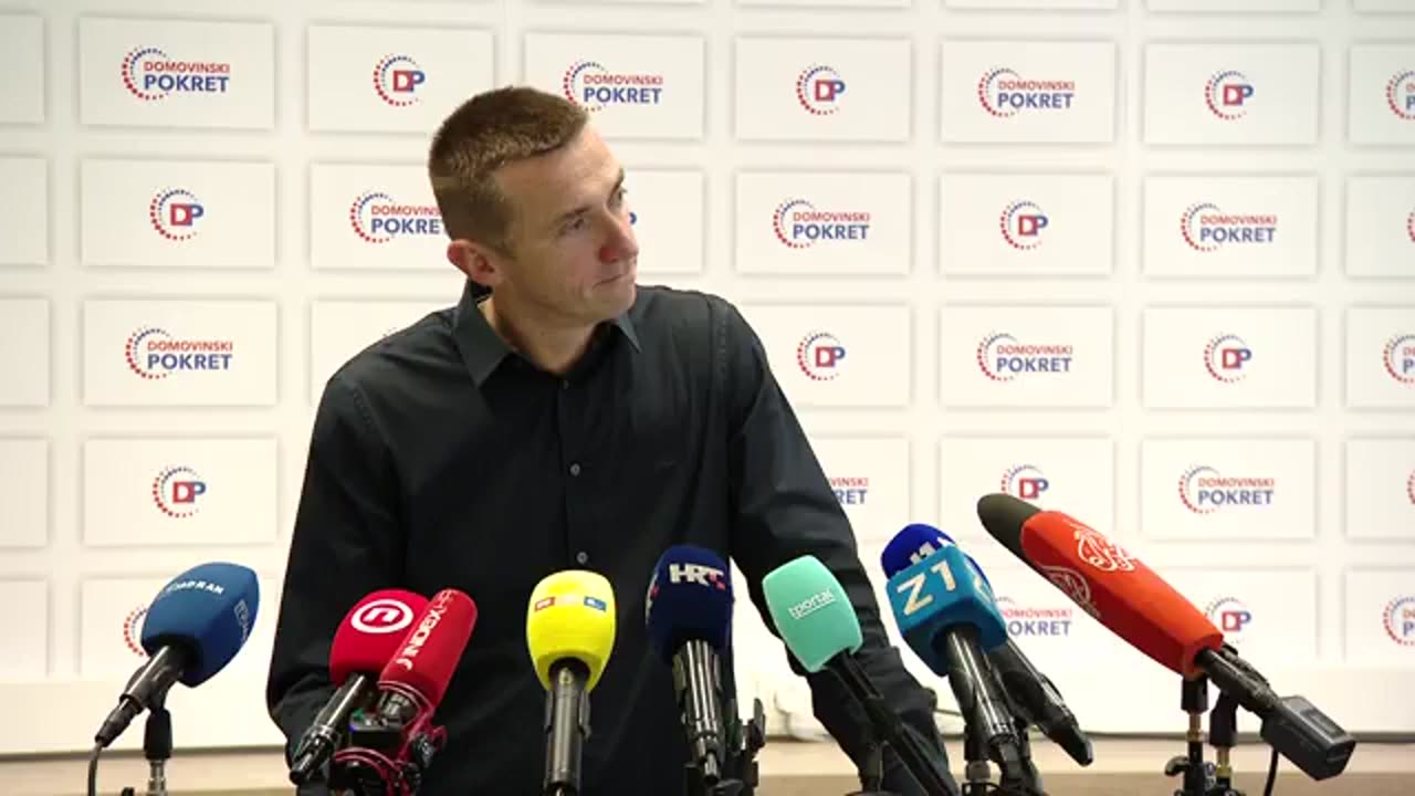 Ivan Penava održava konferenciju nakon sastanka Predsjedništva Domovinskog pokreta.