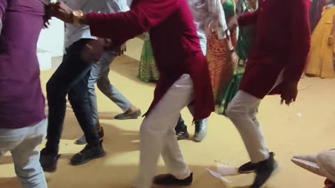 How to dance in India