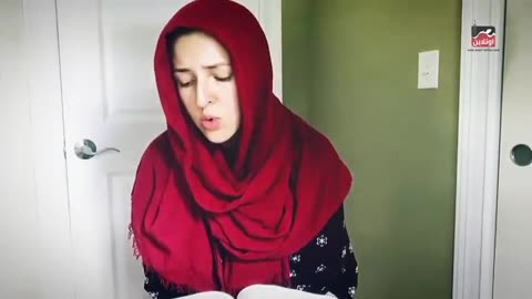 المغنية الأمريكية جينيفر جراوت ترتل سورة القمر على طريقة الشيخ المنشاوى