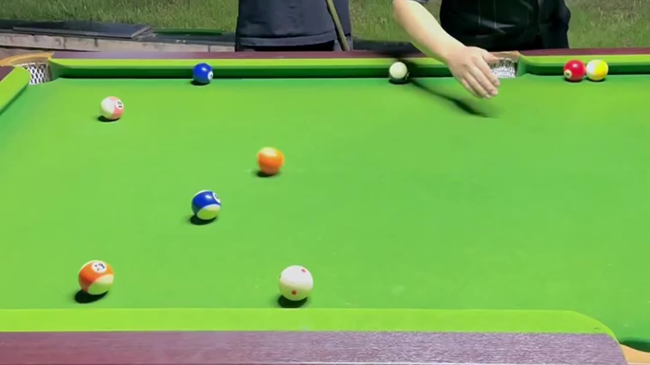 Funny snooker video
