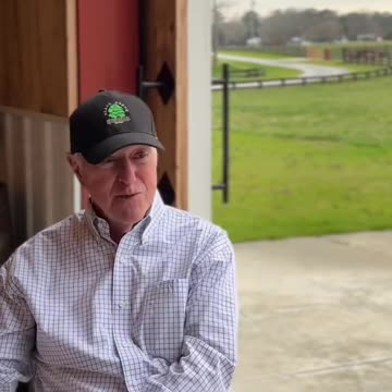 ⚠️ ⚠️ ⚠️ Part 2 of 2 small clips, warning people of the food supply.