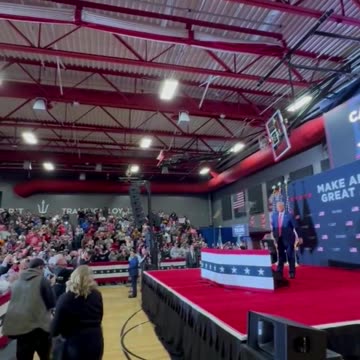 Iowa Caucuses 2024: Trump takes the stage in Clinton, IA!