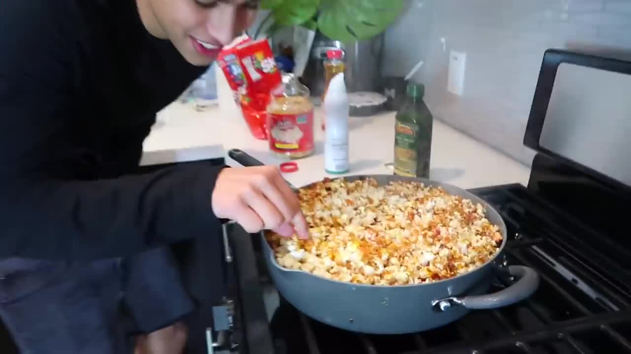 Amazing food hacks to do at home!