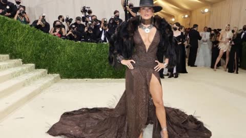 Jennifer Lopez Stuns In A Ralph Lauren Dress At The 2021 Met Gala