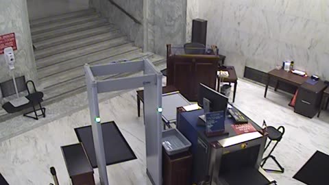 3091RHOBGRLowerIndepAveDoor_2021-01-06_20h40min02s643ms.mp4