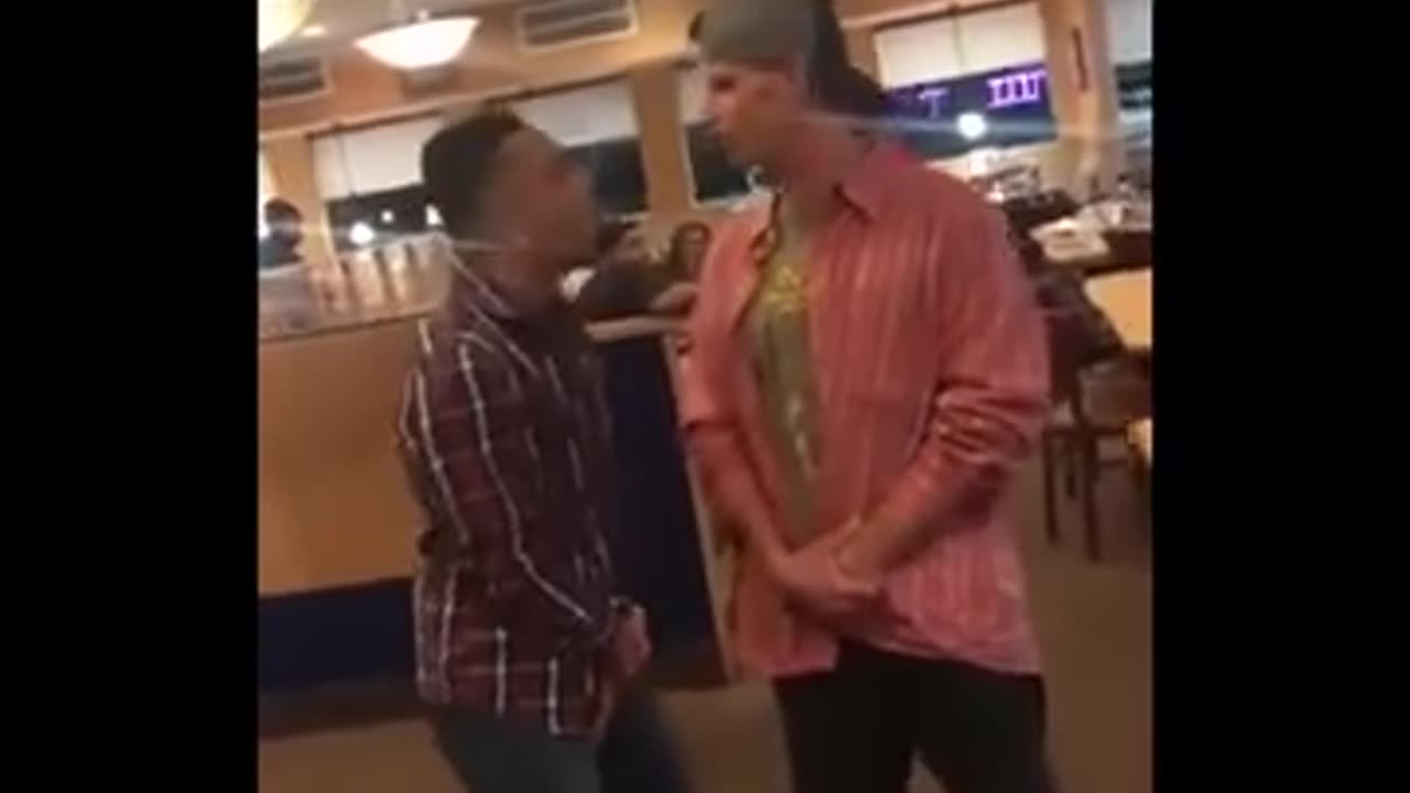 Resturant fight vidio going Viral🔥🤣