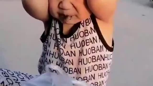 Cute videos! So lovely! LOL! Smile always!