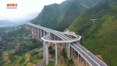 Aerial China_An adjustable highway in Guizhou, with a humanized design. Do you support such a design