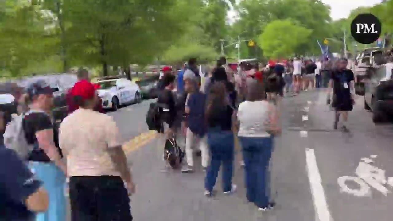 MAGA 2024 🇺🇸🇺🇸❤️❤️Huge line at the Trump rally in the Bronx.