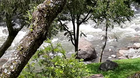 Tranquillo Sounds of the rivers in Cuenca Ecuador