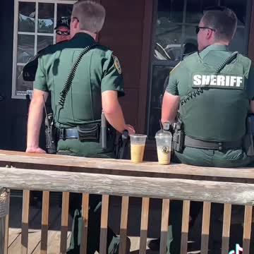Another clip of the ￼ deputies at the fair￼