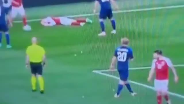 THE MOMENT DENMARK PLAYER Christian Eriksen Collapsed Denmark vs Finland Euro 2021