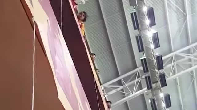 If you ever drop your phone at a Galatasaray game, there's no need to worry... 📱👏