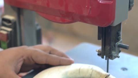 Carving wooden vase
