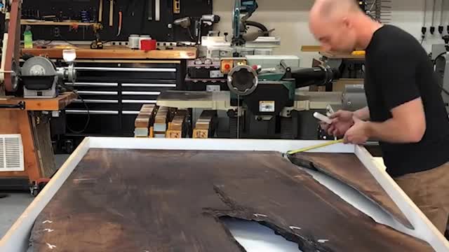 Turning slab wood into a beautiful table