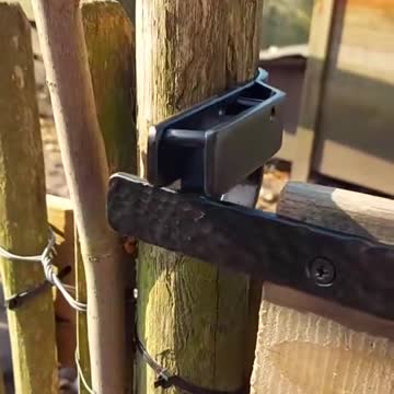 Close the gate please