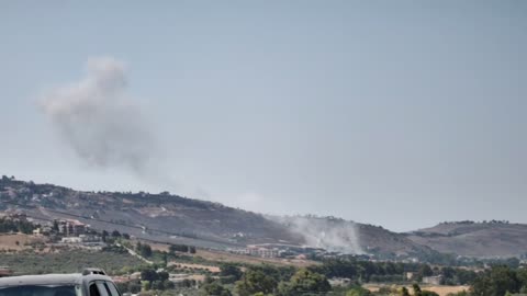 BREAKING: Israeli warplanes bomb a location in the town of Khiam in southern Lebanon