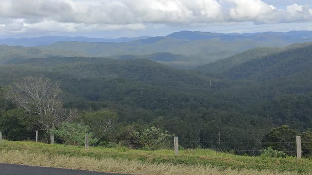 AUSTRALIA MONTAIN VIEW