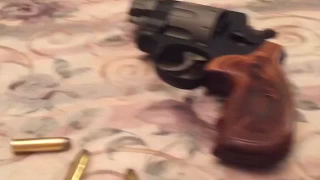 S&W 327 Revolver Magic
