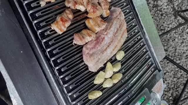 Korean food “samgyeopsal”(pork belly)