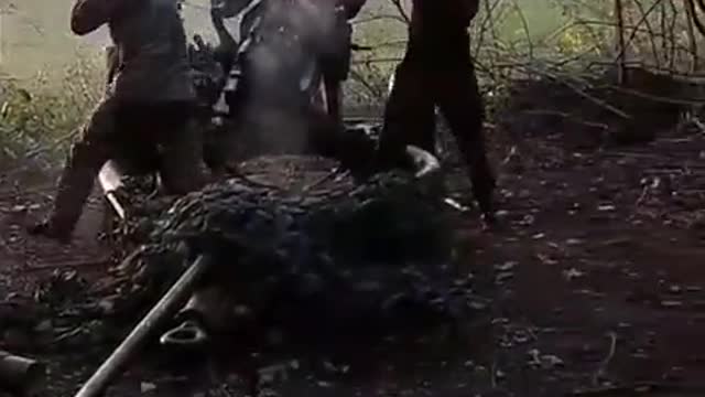Video of the AFU firing from a 105-mm L119 howitzer supplied from the UK.