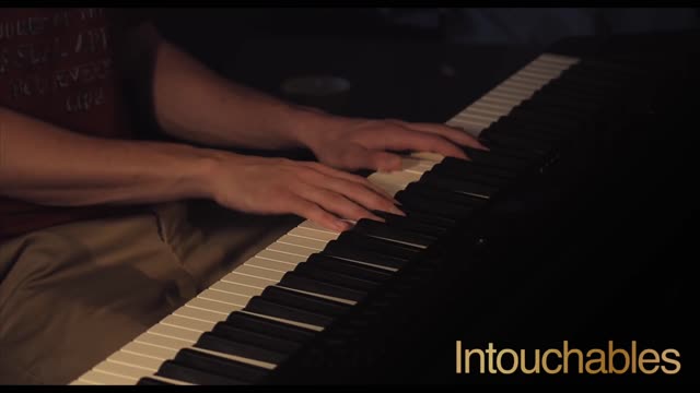 Beautiful Soundtracks - Relaxing Piano Music