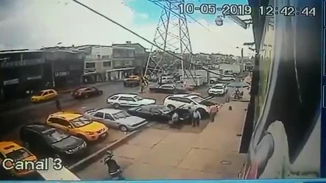 Vídeo: momento exacto de la explosión en la Avenida Rojas de Bogotá