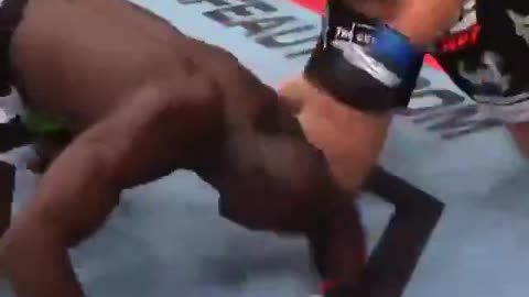 Kongo v Barry UFC Incredible Comeback Win