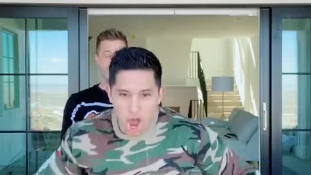 be careful of the corridor of the enemy, come to the office area