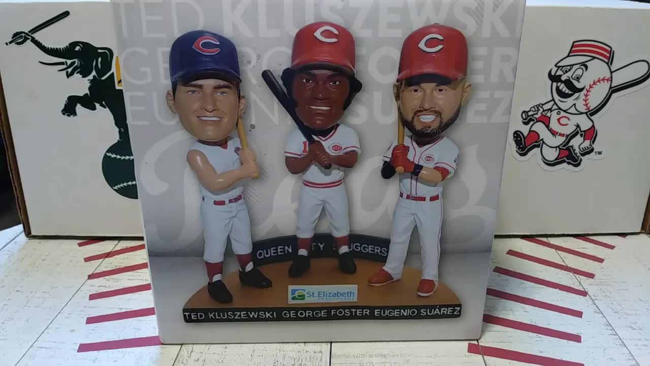 7) 1st B. Chrome Lot, Red Parallel & Tri-Bobblehead