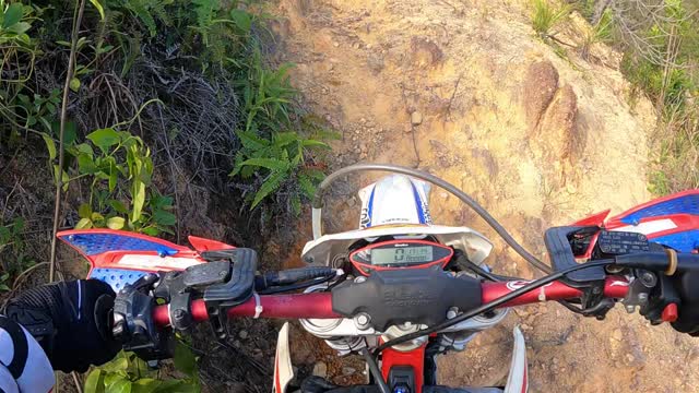 Lonely rider (Hong Kong hard enduro)BETA 300 RR & KTM exc 300