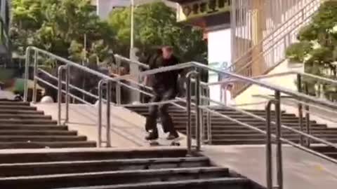 This boy skates great
