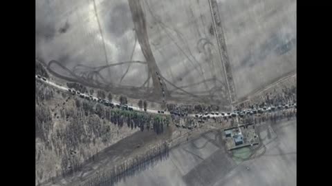 U.S. satellite image captures Russian troops 40 miles long near Kyiv