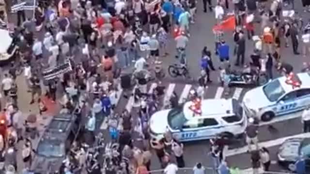 BLM & Antifa Riots 2020 - 2020-07-13-00-50-21-Brooklyn.mp4