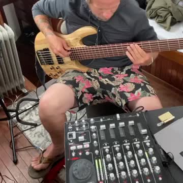 Bass twister
