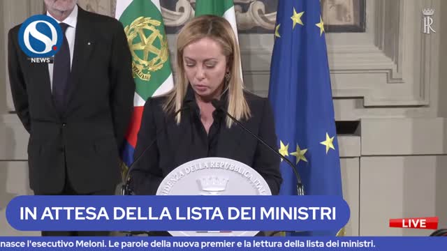 il NUOVO GOVERNO di GIORGIA MELONI della REPUBBLICA DELLE BANANE ITALIANA,la lista dei ministri l'annuncio e la lettura dei nomi dei nuovi ministri della PITECCHIA dopo 27 giorni dalle elezioni