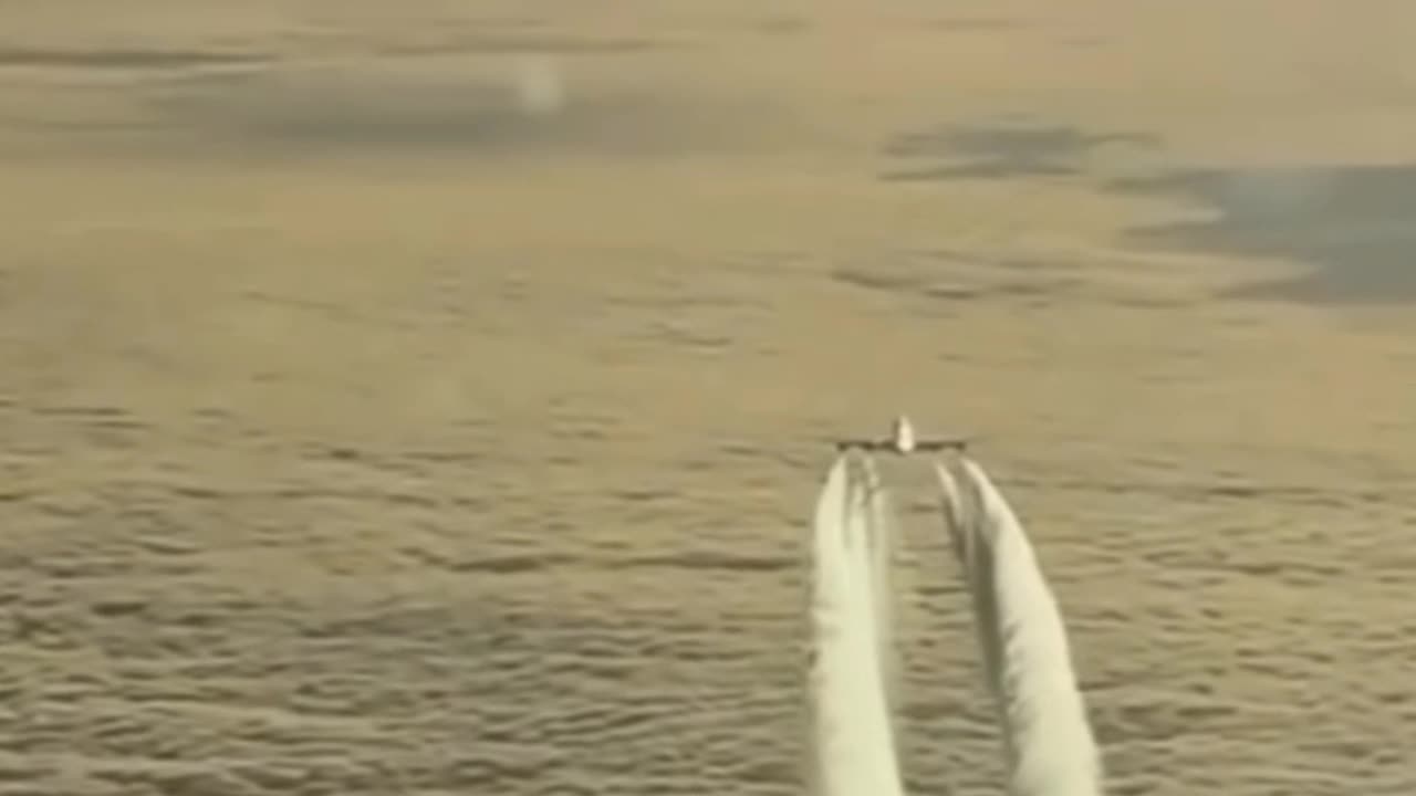 Chemtrail plane