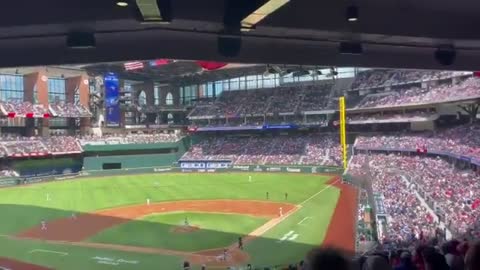 TEXAS IS BACK, Fills Up Entire Baseball Stadium As Libs Melt Down