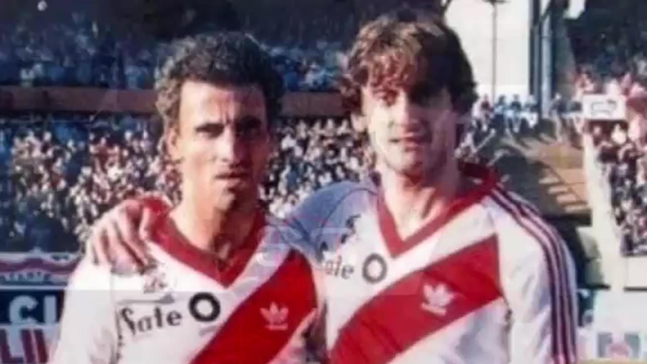 Hoy cumpleaños año el Gran Enzo Francescoli. Felicidades Campeón!