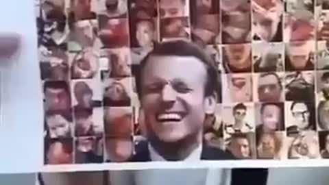 CASTANER à la MOSQUEE de Paris, il vient chercher des voix...