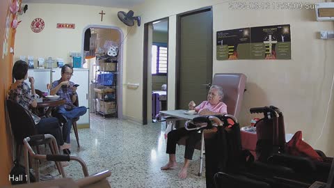 hallfront day n night 20220313