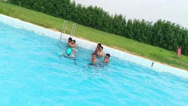 SWIMMING POOL FULL ENJOYMENT WITH FRIENDS