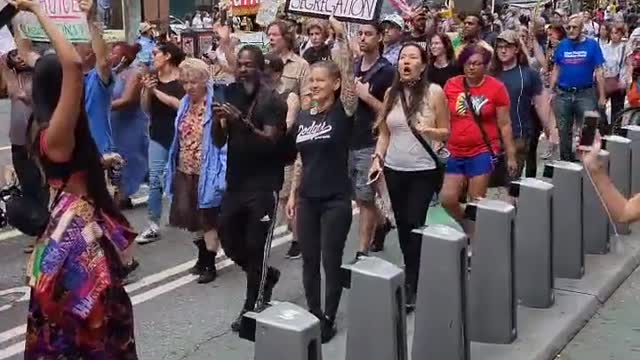 Hundreds March In New York To Protest Vaccine Passports