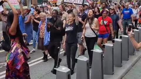 Hundreds March In New York To Protest Vaccine Passports