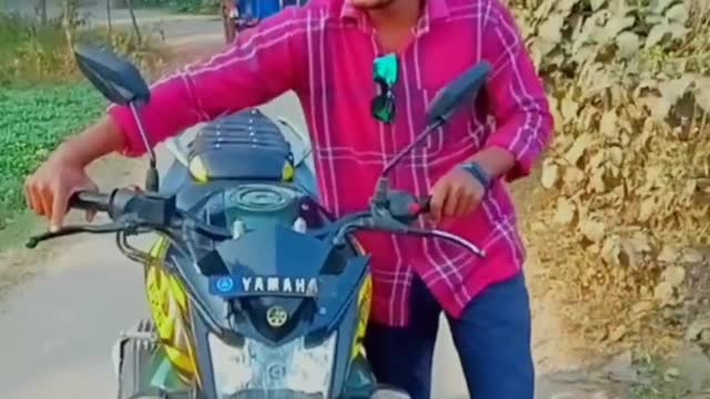 New mathode of Bike ride. এখন থেকে বাইক এভাবে চালাইতে হইবো!! Funny video