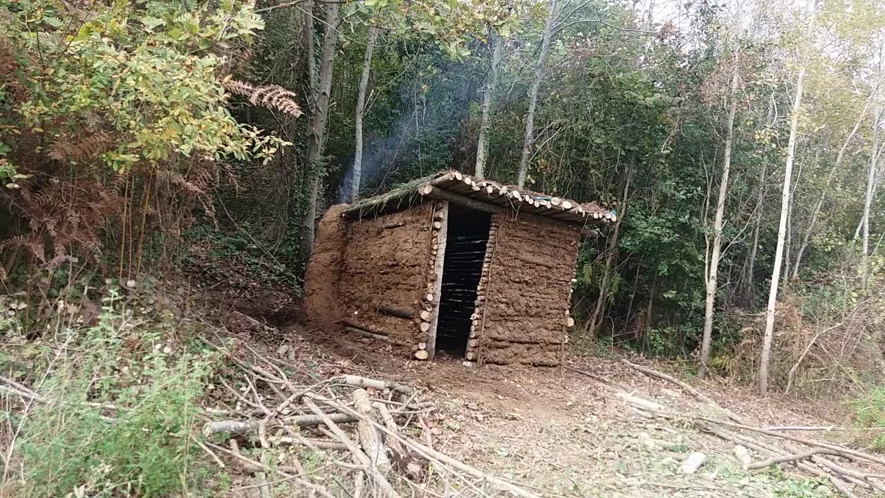 Build a Forest House With Mud and Wood | Log Cabin