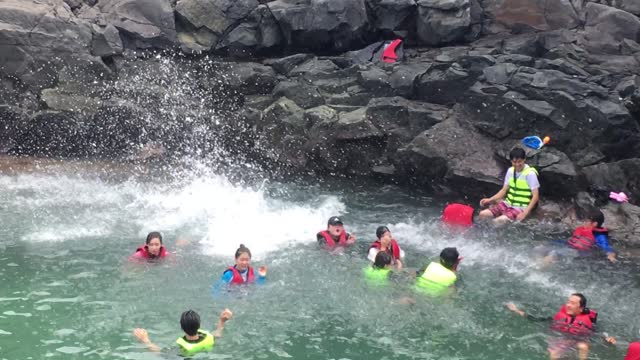 diving