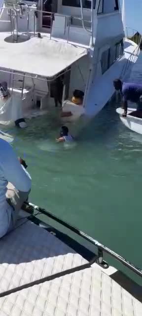 Naufraga yate en Cholón