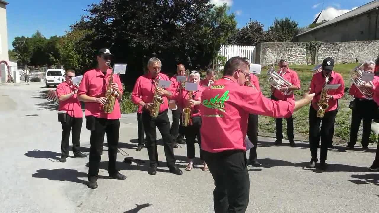 D.M.A. Band Medley Douce Folie